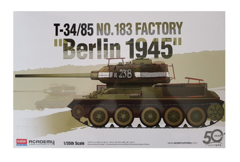 Czołg T34/85 Berlin 1945